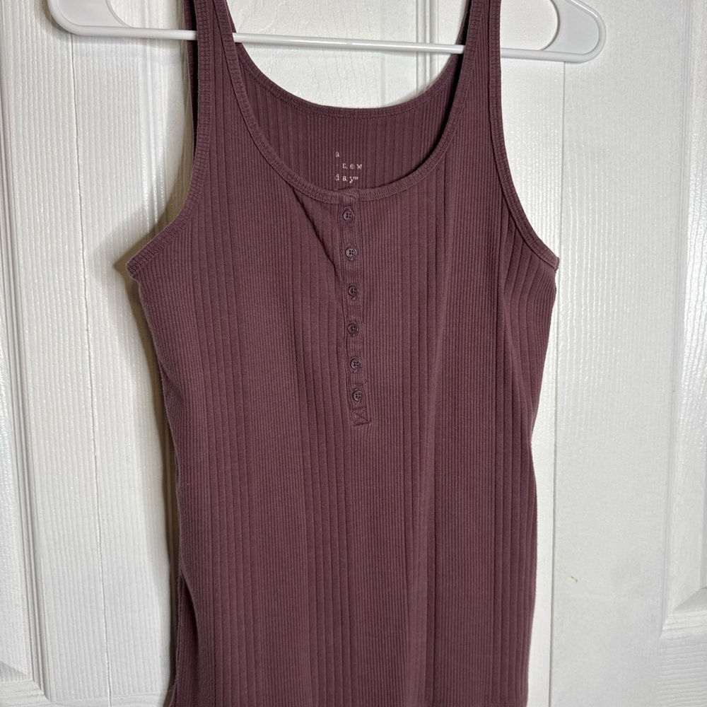 Women's Ribbed Tank Top - Mauve